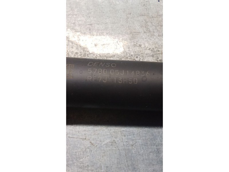 Recambio de inyector para mazda 5 (cr) 2.0 cd (cr19) referencia OEM IAM RF7J13H50  DENSO