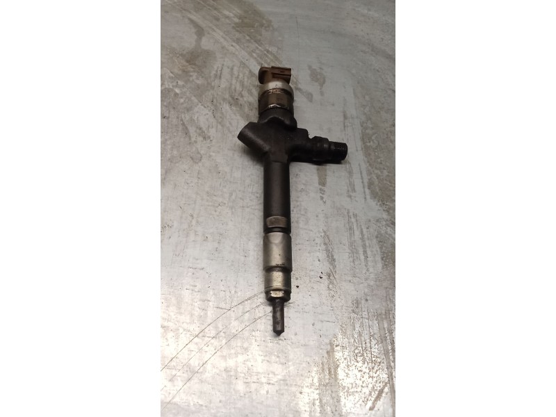 Recambio de inyector para mazda 5 (cr) 2.0 cd (cr19) referencia OEM IAM RF7J13H50  DENSO
