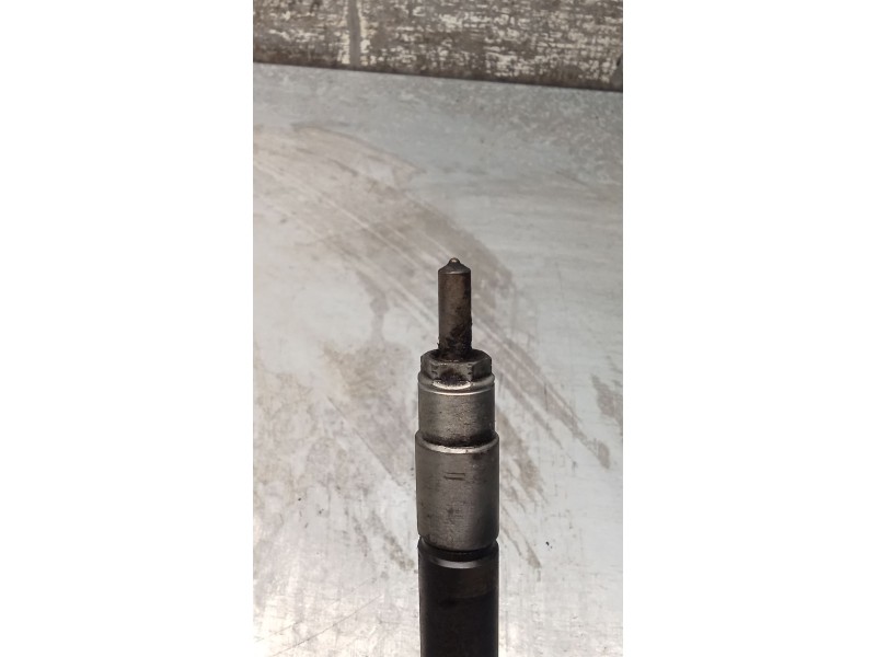 Recambio de inyector para mazda 5 (cr) 2.0 cd (cr19) referencia OEM IAM RF7J13H50  DENSO