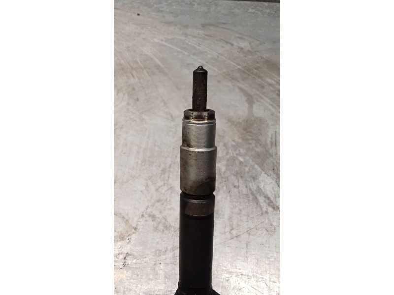 Recambio de inyector para mazda 5 (cr) 2.0 cd (cr19) referencia OEM IAM RF7J13H50  DENSO