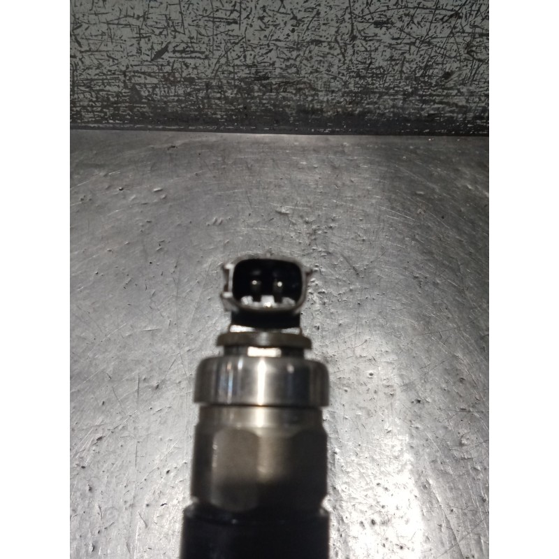 Recambio de inyector para toyota avensis sedán (_t25_) 2.0 d-4d (cdt250_) referencia OEM IAM 236700G010 02G22266 DENSO