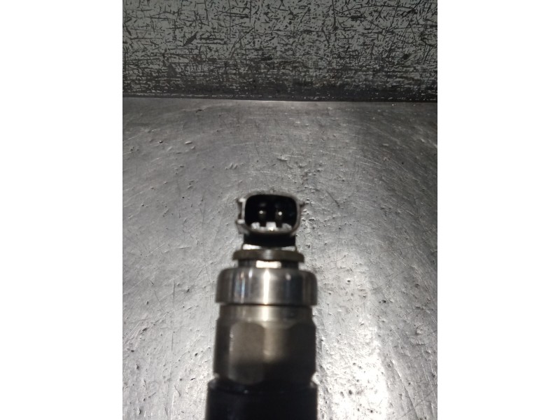 Recambio de inyector para toyota avensis sedán (_t25_) 2.0 d-4d (cdt250_) referencia OEM IAM 236700G010 02G22266 DENSO