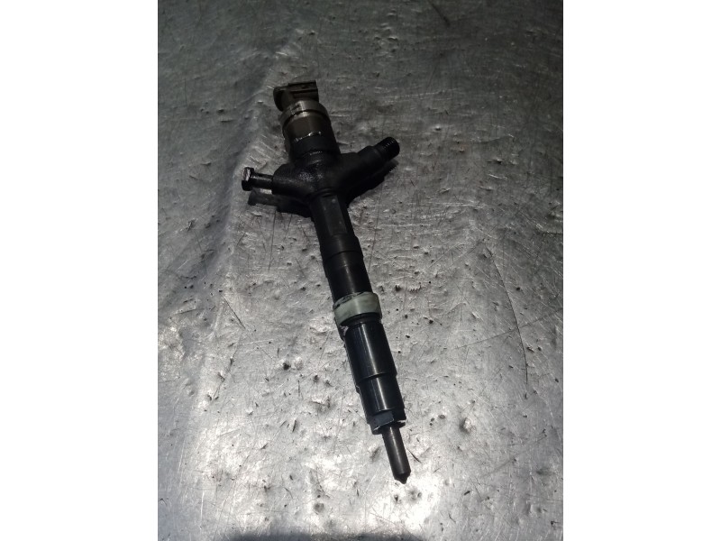 Recambio de inyector para toyota avensis sedán (_t25_) 2.0 d-4d (cdt250_) referencia OEM IAM 236700G010 02G19091 DENSO