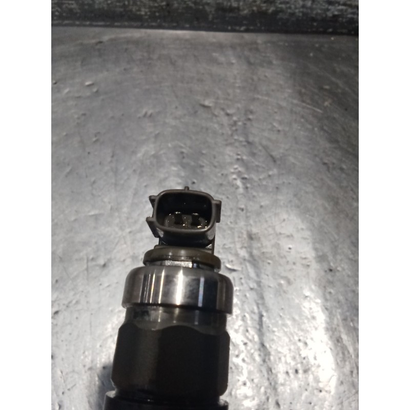 Recambio de inyector para toyota avensis sedán (_t25_) 2.0 d-4d (cdt250_) referencia OEM IAM 236700G010 02G19091 DENSO