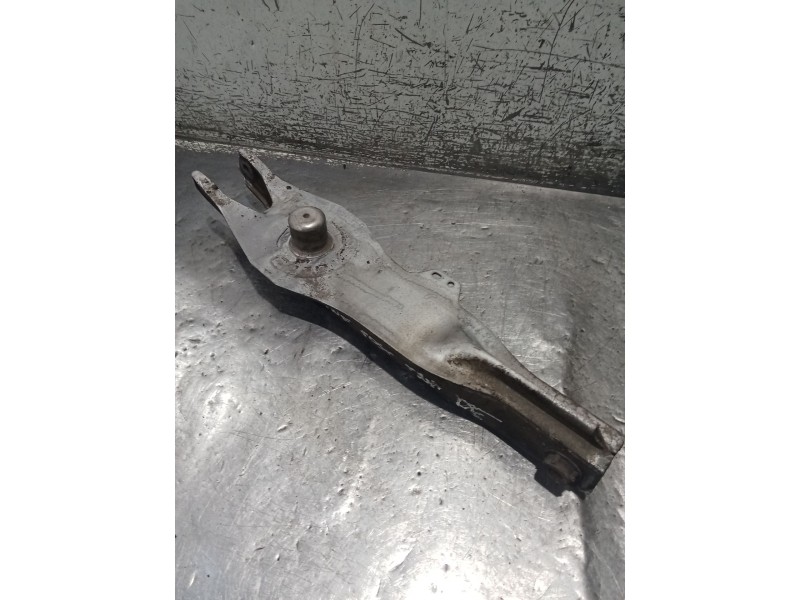 Recambio de brazo suspension inferior trasero derecho para fiat croma (194_) 1.9 d multijet (194axb1b) referencia OEM IAM   