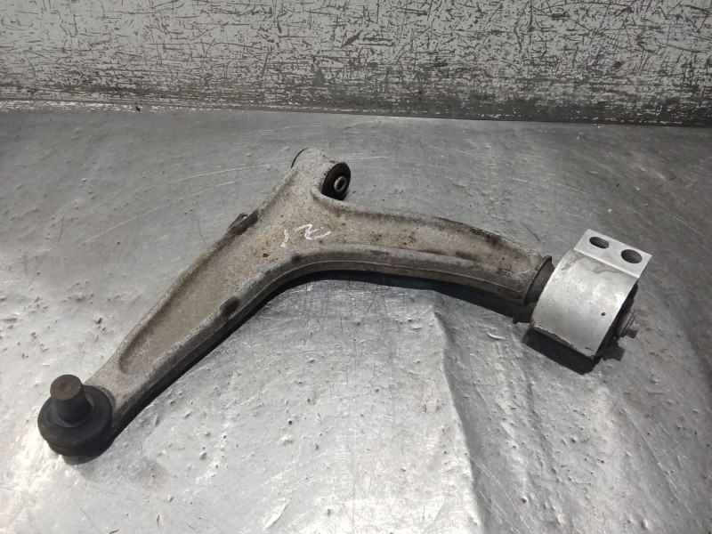 Recambio de brazo suspension inferior delantero izquierdo para fiat croma (194_) 1.9 d multijet (194axb1b) referencia OEM IAM   