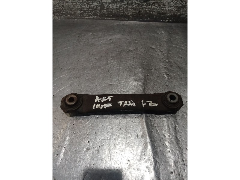 Recambio de brazo suspension inferior trasero izquierdo para fiat croma (194_) 1.9 d multijet (194axb1b) referencia OEM IAM   AN