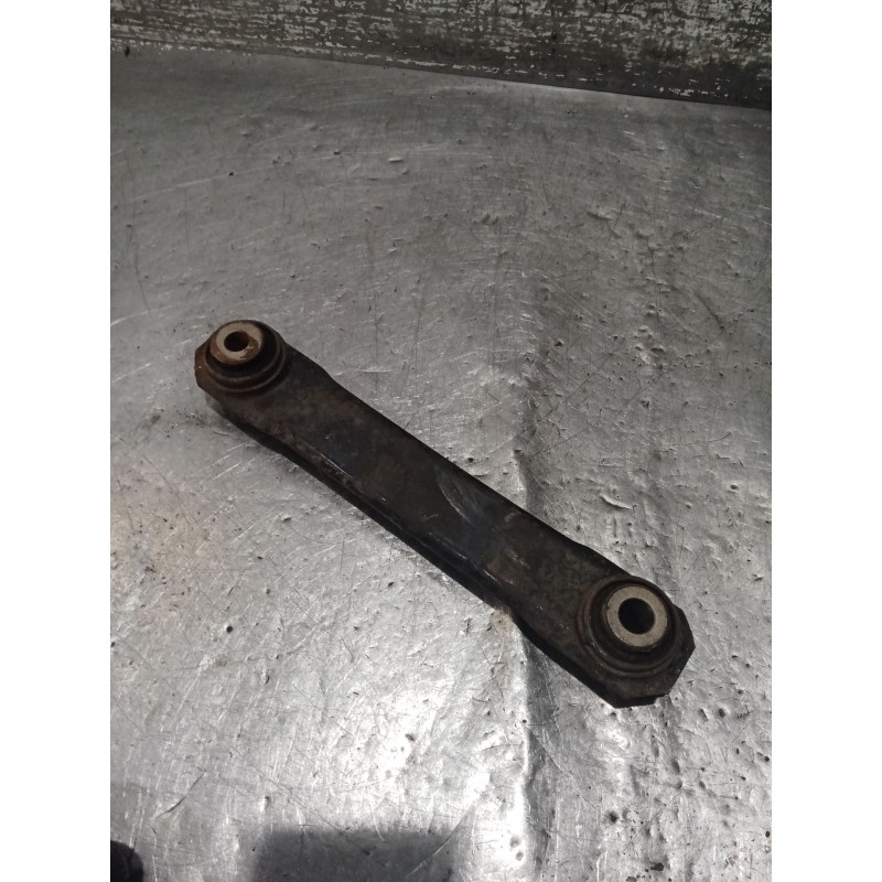 Recambio de brazo suspension inferior trasero izquierdo para fiat croma (194_) 1.9 d multijet (194axb1b) referencia OEM IAM   AN