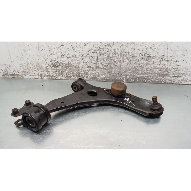 Recambio de brazo suspension inferior delantero derecho para mazda 5 (cr) 2.0 cd (cr19) referencia OEM IAM   05