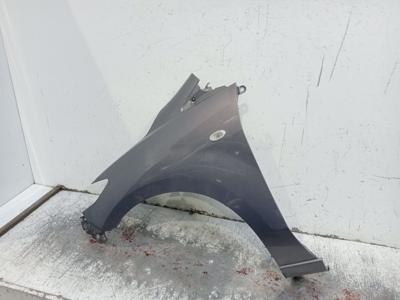 Recambio de aleta delantera izquierda para mazda 5 (cr) 2.0 cd (cr19) referencia OEM IAM   