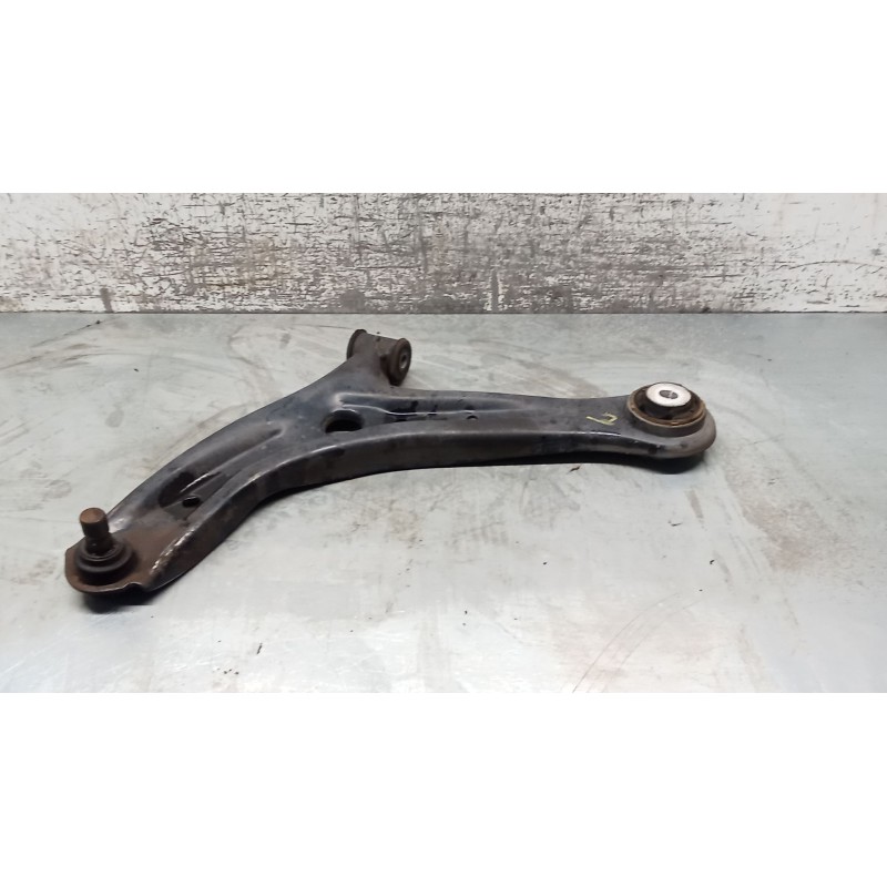 Recambio de brazo suspension inferior delantero izquierdo para ford fiesta vi van 1.4 tdci referencia OEM IAM 8V513051BH  08