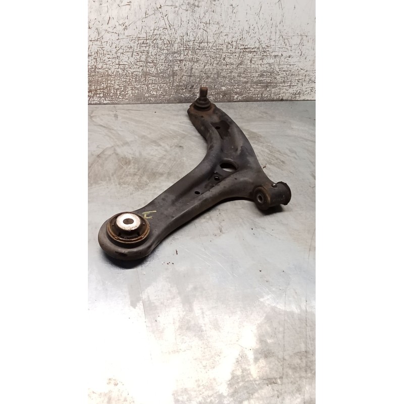 Recambio de brazo suspension inferior delantero izquierdo para ford fiesta vi van 1.4 tdci referencia OEM IAM 8V513051BH  08