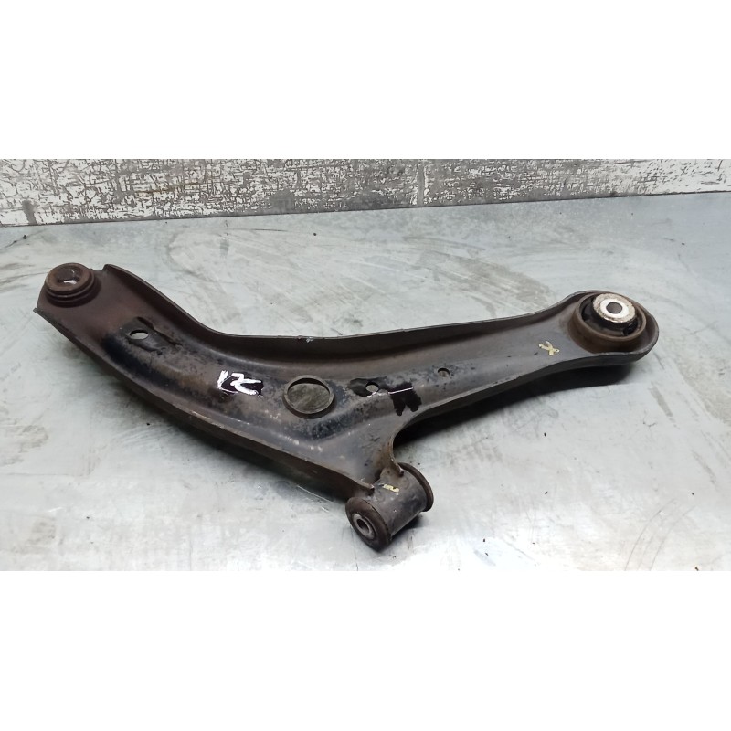 Recambio de brazo suspension inferior delantero izquierdo para ford fiesta vi van 1.4 tdci referencia OEM IAM 8V513051BH  08