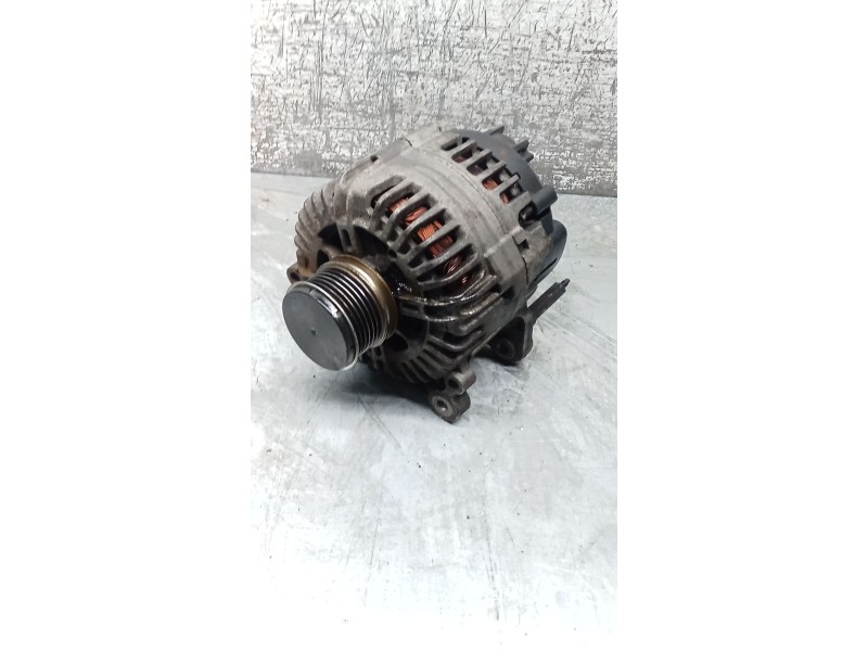 Recambio de alternador para seat leon (1p1) 2.0 tdi 16v referencia OEM IAM 06F903023C 140A 05