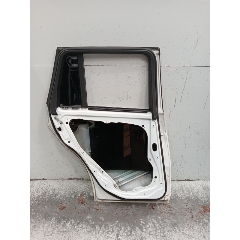 Recambio de puerta trasera izquierda para mercedes-benz clase glk (x204) 220 cdi 4-matic (204.984, 204.997) referencia OEM IAM  
