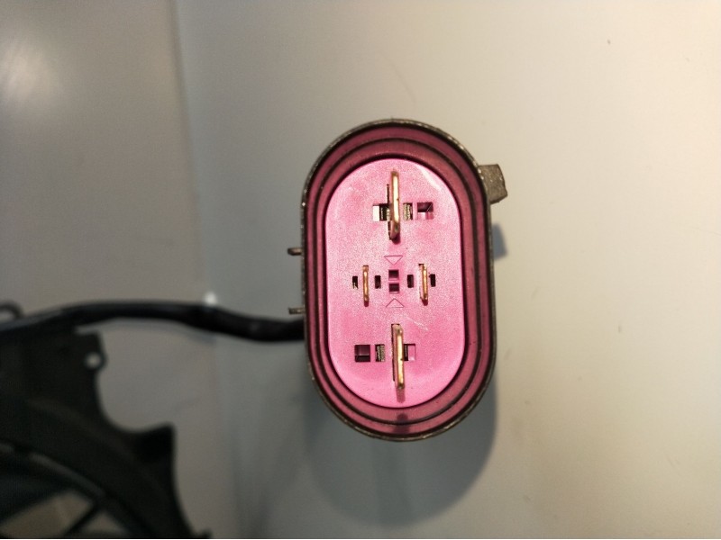 Recambio de electroventilador para audi a4 b7 avant (8ed) 1.8 t quattro referencia OEM IAM 8E121205AB 874652N 2005