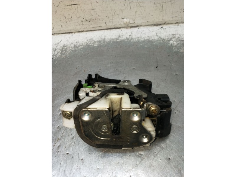 Recambio de motor cierre centralizado delantero izquierdo para mitsubishi l200 / triton (ka_t, kb_t) 2.5 di-d 4wd (kb4t) referen