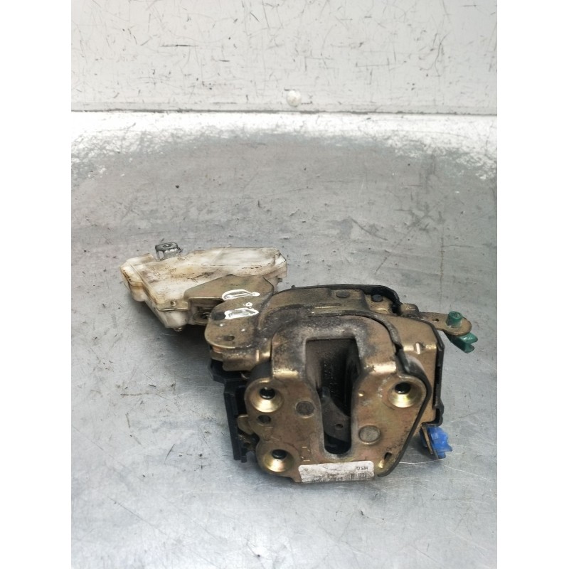 Recambio de motor cierre centralizado delantero derecho para nissan almera ii hatchback (n16) 1.5 dci referencia OEM IAM 8055261