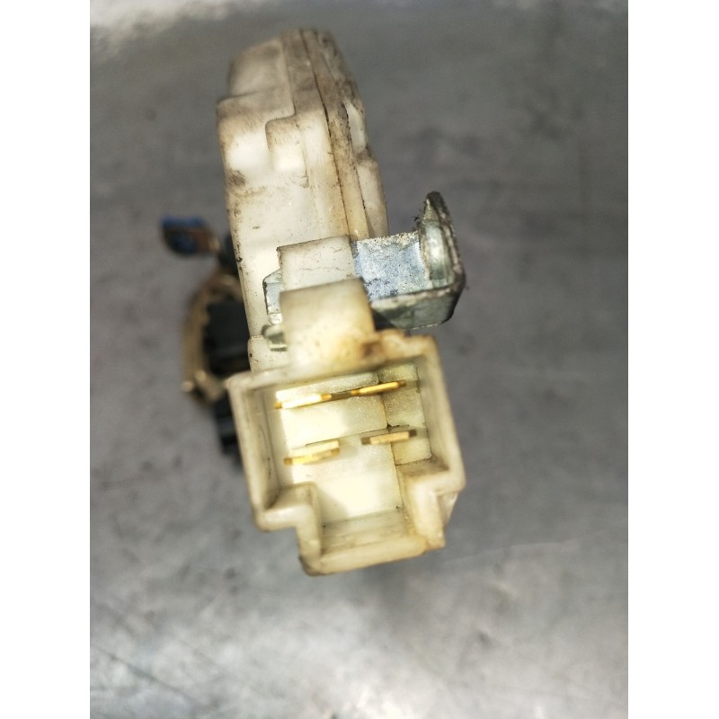 Recambio de motor cierre centralizado delantero derecho para nissan almera ii hatchback (n16) 1.5 dci referencia OEM IAM 8055261