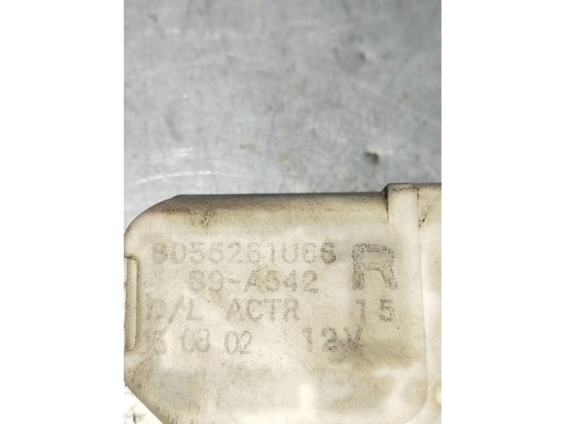 Recambio de motor cierre centralizado delantero derecho para nissan almera ii hatchback (n16) 1.5 dci referencia OEM IAM 8055261