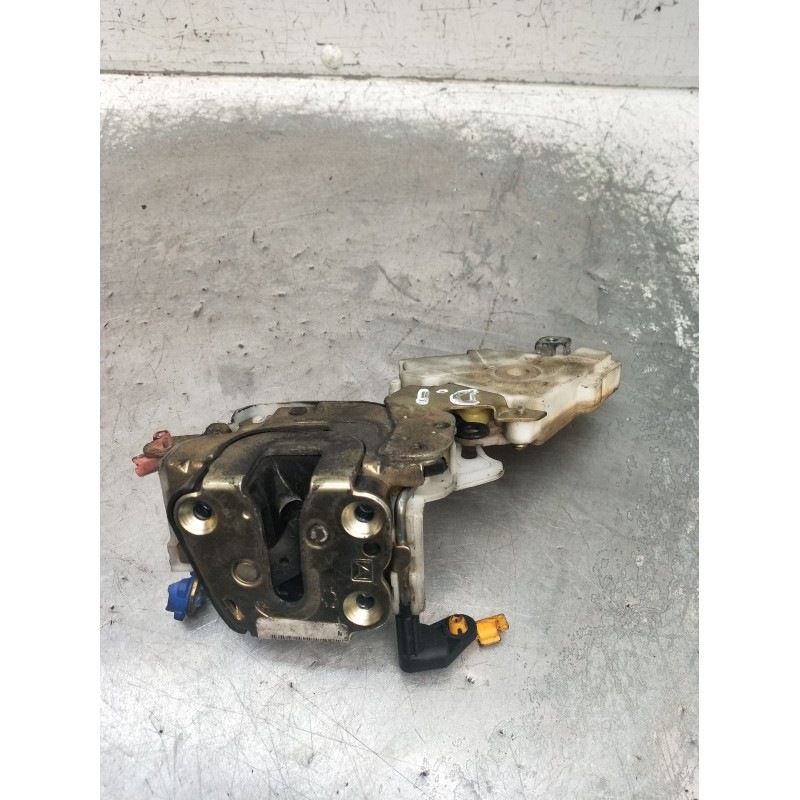 Recambio de motor cierre centralizado delantero izquierdo para nissan almera ii hatchback (n16) 1.5 dci referencia OEM IAM 80553
