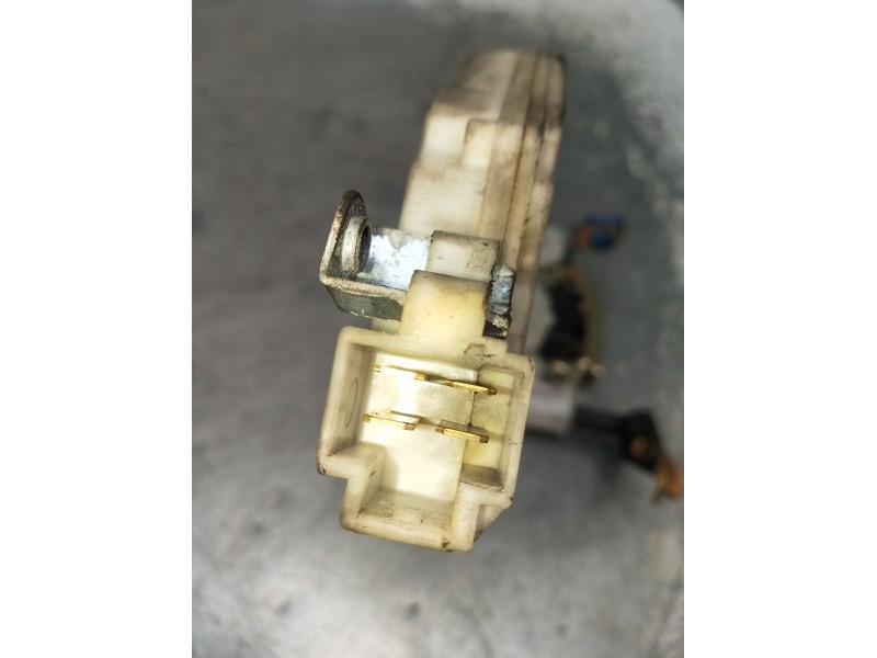 Recambio de motor cierre centralizado delantero izquierdo para nissan almera ii hatchback (n16) 1.5 dci referencia OEM IAM 80553