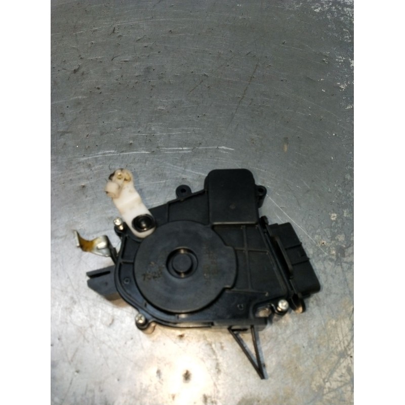 Recambio de motor cierre centralizado trasero derecho para mazda 5 (cr) 2.0 cd (cr19) referencia OEM IAM LATERAL 5P 2005