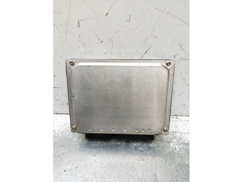 Recambio de centralita motor uce para audi a4 b6 (8e2) 1.8 t referencia OEM IAM 0261206868 8E0906018B BENZIN ME75 2001