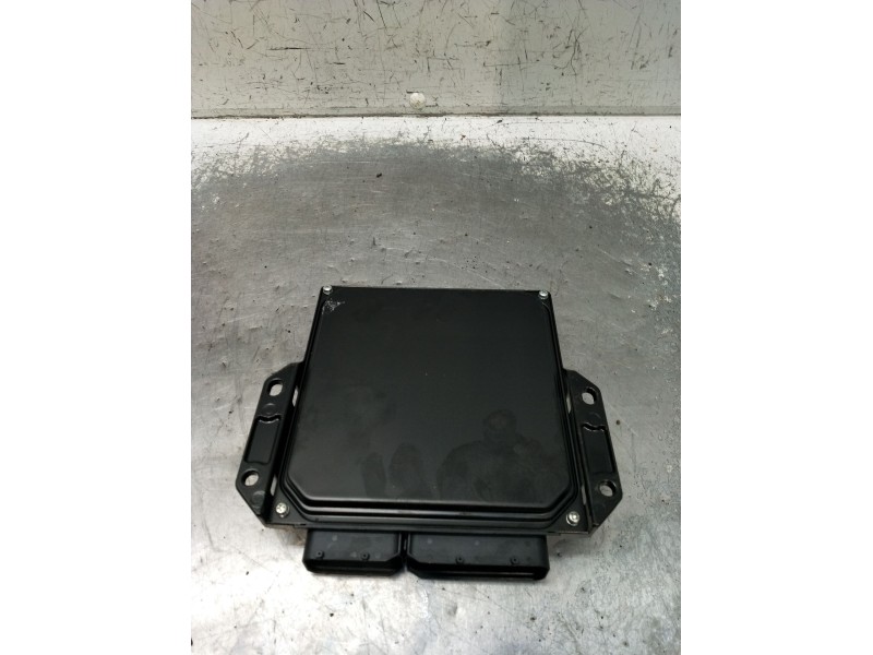 Recambio de centralita motor uce para mazda 5 (cr) 2.0 cd (cr19) referencia OEM IAM RF7P18881U 2758006684 2005