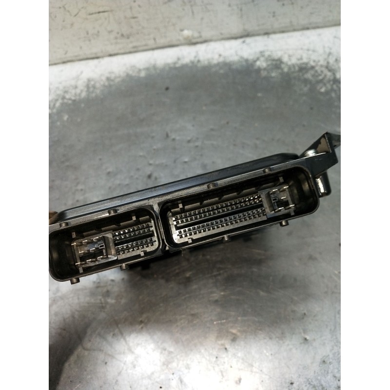 Recambio de centralita motor uce para mazda 5 (cr) 2.0 cd (cr19) referencia OEM IAM RF7P18881U 2758006684 2005