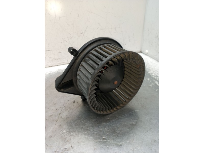 Recambio de motor calefaccion para audi a4 b6 (8e2) 1.8 t referencia OEM IAM 8E1820021A K01000CCW 663000U 0071885 01305508100 20