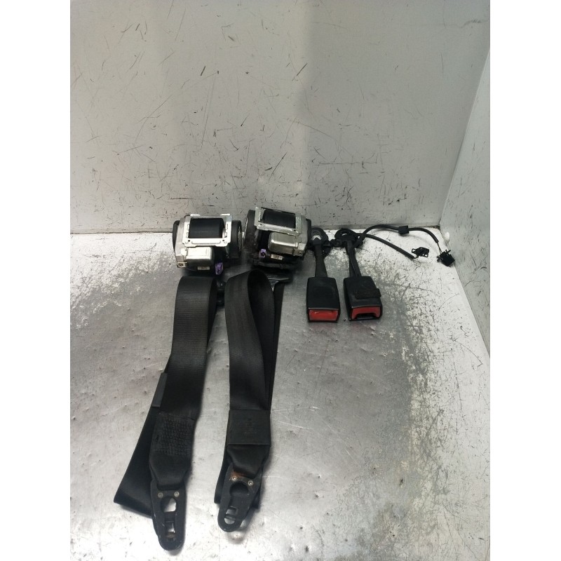 Recambio de juego cinturones delantero para audi a4 b7 avant (8ed) 1.8 t quattro referencia OEM IAM  5P 2005