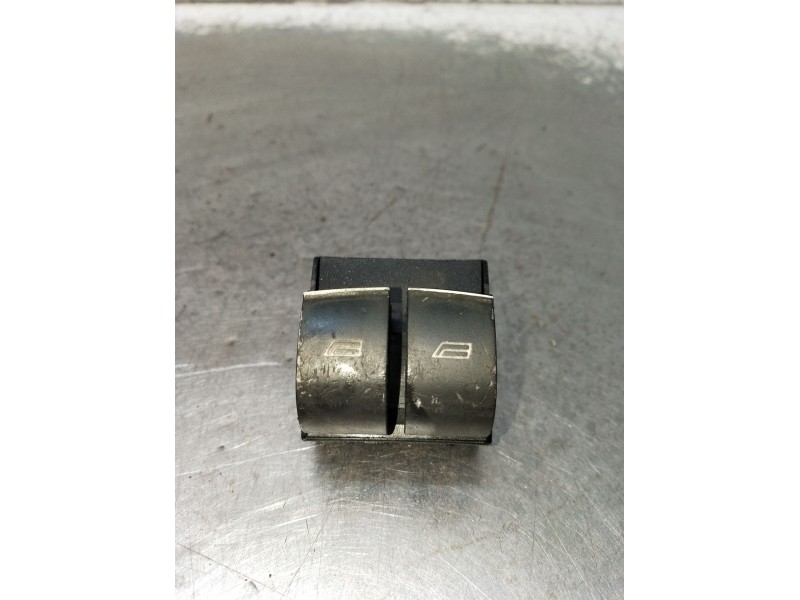 Recambio de mando elevalunas delantero izquierdo para audi a4 b6 (8e2) 1.8 t referencia OEM IAM 8Z0959851A 4P 2001