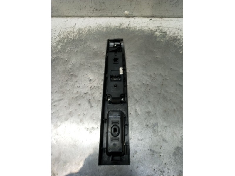 Recambio de mando elevalunas delantero izquierdo para mazda 5 (cr) 2.0 cd (cr19) referencia OEM IAM CC65684L6C 5P 2005