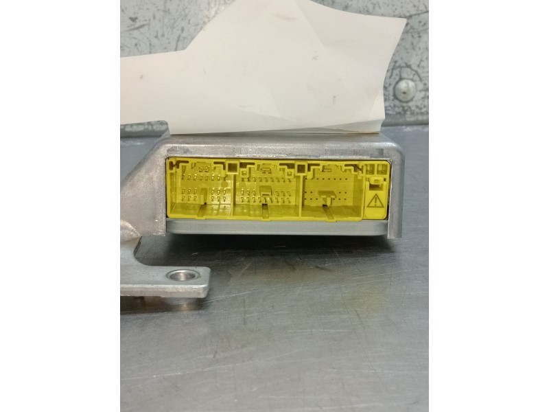 Recambio de centralita airbag para mazda mx-5 (nc) 1.8 roadster coupe active+ (93kw) referencia OEM IAM N1216821057 W2T80372 200