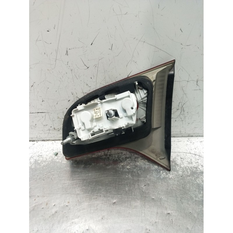 Recambio de piloto trasero izquierdo interior para audi a4 b7 avant (8ed) 1.8 t quattro referencia OEM IAM 8E9945093 484501 2005