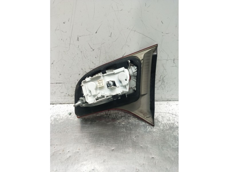 Recambio de piloto trasero izquierdo interior para audi a4 b7 avant (8ed) 1.8 t quattro referencia OEM IAM 8E9945093 484501 2005
