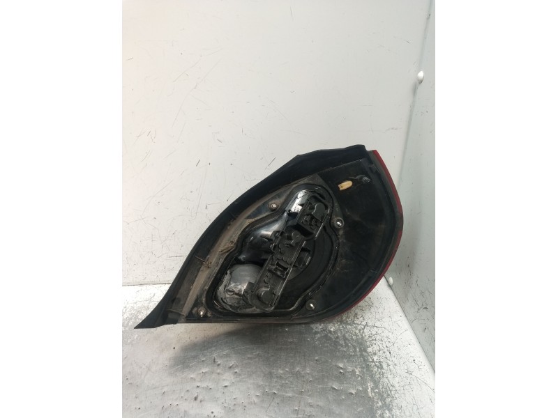 Recambio de piloto trasero izquierdo para nissan almera ii hatchback (n16) 1.5 dci referencia OEM IAM   2002