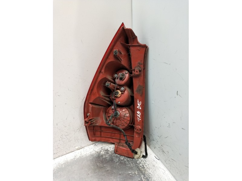 Recambio de piloto trasero derecho para mazda 5 (cr) 2.0 cd (cr19) referencia OEM IAM   2005