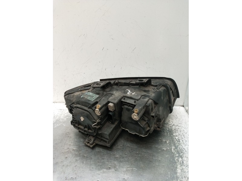 Recambio de faro izquierdo para audi a4 b6 (8e2) 1.8 t referencia OEM IAM 89305690  2001