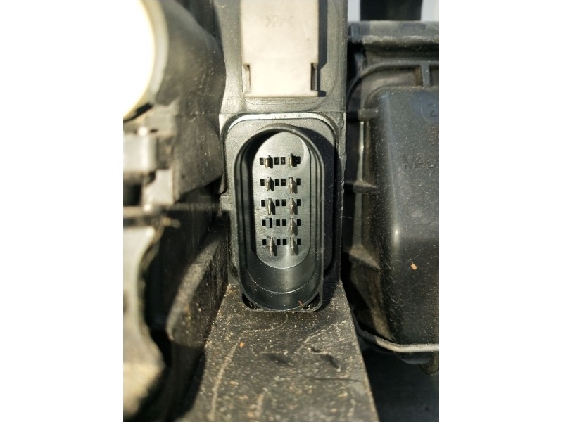 Recambio de faro izquierdo para audi a4 b6 (8e2) 1.8 t referencia OEM IAM 89305690  2001