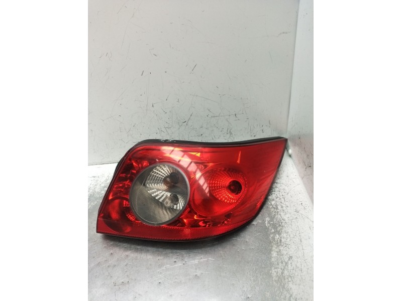 Recambio de piloto trasero izquierdo para renault megane ii coupé-cabriolet (em0/1_) 1.9 dci referencia OEM IAM   2003