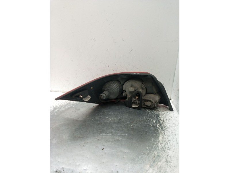 Recambio de piloto trasero izquierdo para renault megane ii coupé-cabriolet (em0/1_) 1.9 dci referencia OEM IAM   2003