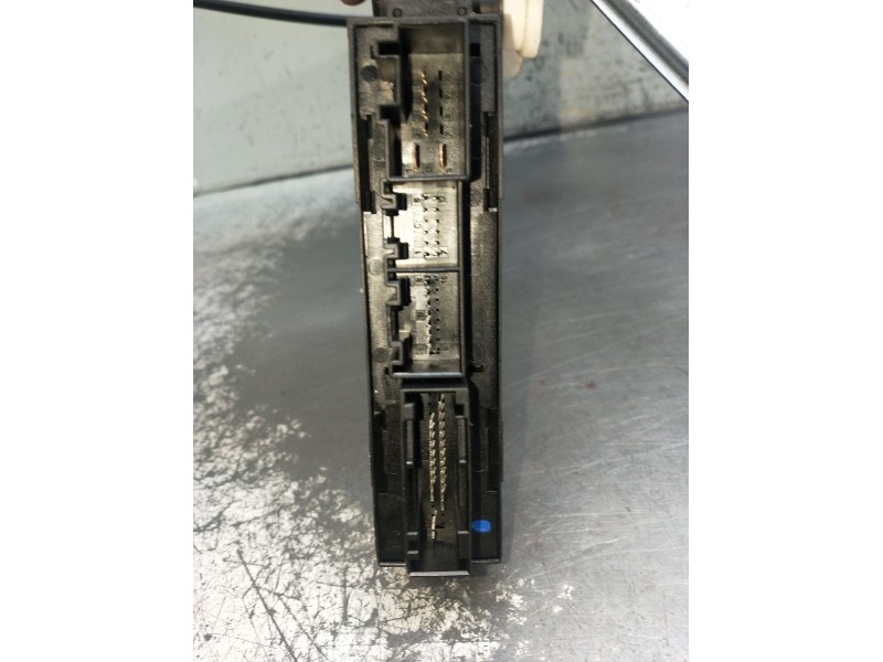 Recambio de elevalunas delantero izquierdo para audi a4 b7 avant (8ed) 1.8 t quattro referencia OEM IAM 5WK49197CBF 970010599020