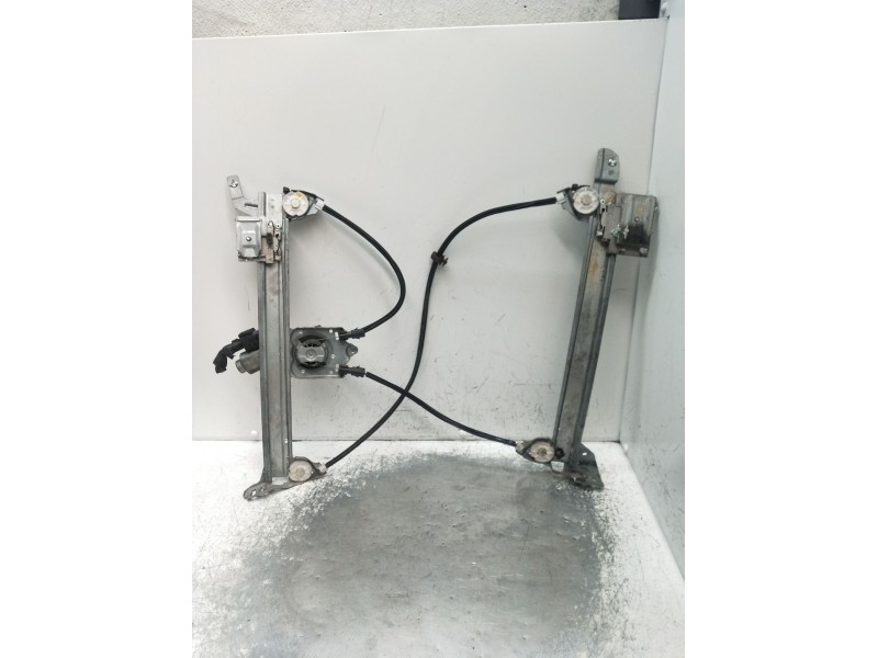 Recambio de elevalunas delantero derecho para renault megane ii coupé-cabriolet (em0/1_) 1.9 dci referencia OEM IAM  2P 2003