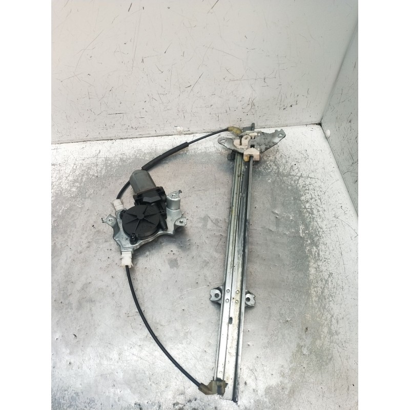 Recambio de elevalunas delantero izquierdo para nissan almera ii hatchback (n16) 1.5 dci referencia OEM IAM 400601 3P 2002