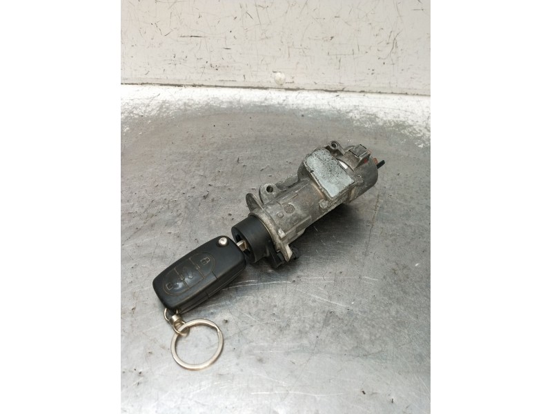 Recambio de conmutador de arranque para audi a4 b6 (8e2) 1.8 t referencia OEM IAM 4B0905851C  2001