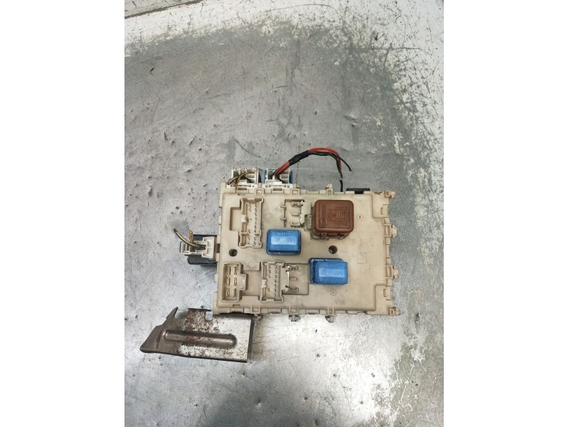 Recambio de caja reles / fusibles para nissan almera ii hatchback (n16) 1.5 dci referencia OEM IAM 243505M310 0801051 2002