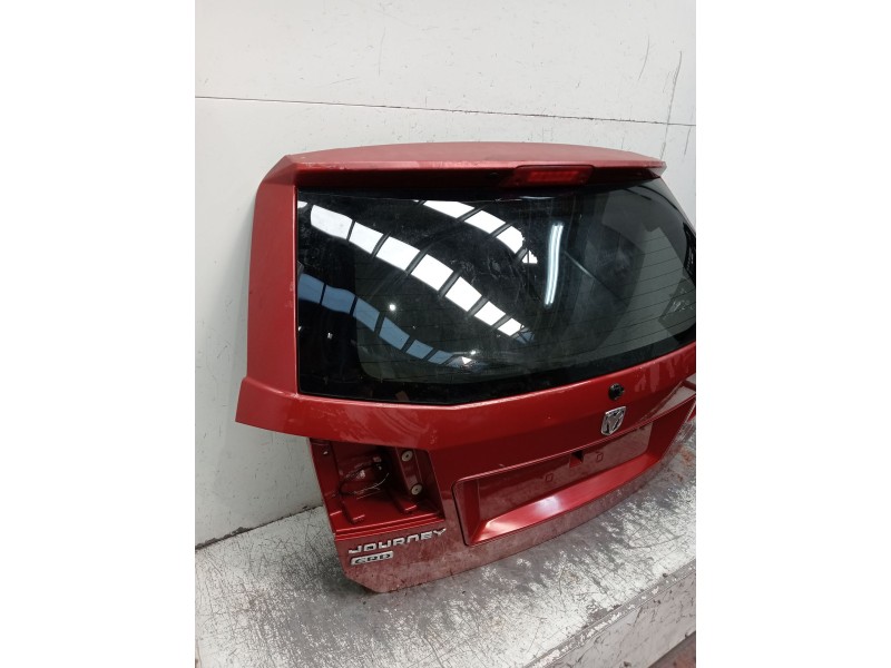 Recambio de porton trasero para dodge journey se referencia OEM IAM   