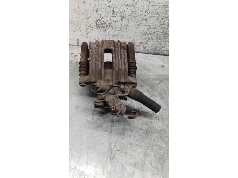 Recambio de pinza freno trasera derecha para volkswagen golf v (1k1) 1.9 tdi referencia OEM IAM  TRW 03